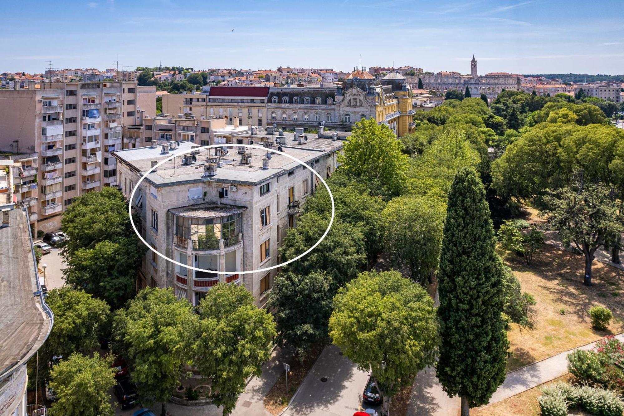 Villa Muenz Luxurious Residence Pula Buitenkant foto